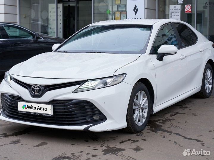 Toyota Camry 2.0 AT, 2019, 299 930 км