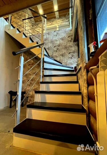 Прямая лестница на металлокаркасе