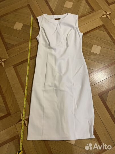 Платье футляр белое вискоза и стрейч 44-46