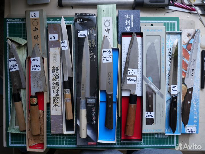 Японские кухонные ножи с хранения в коробочках