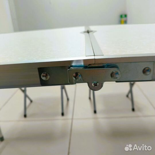 Походный складной стол и 4 стула