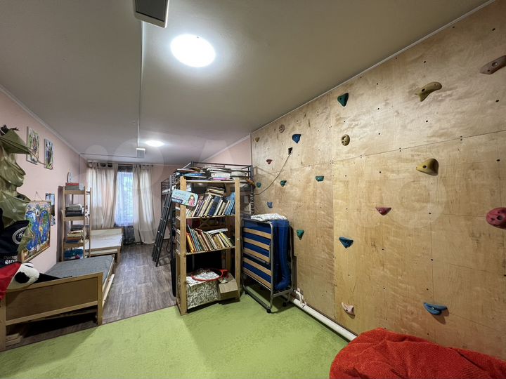 3-к. квартира, 100 м², 1/9 эт.