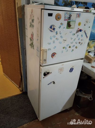 Холодильник бу