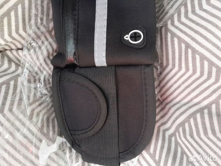 Спортивная сумка новая на пояс женская