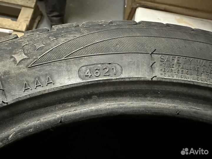 Royal Black Royal Eco 215/45 R17 91W