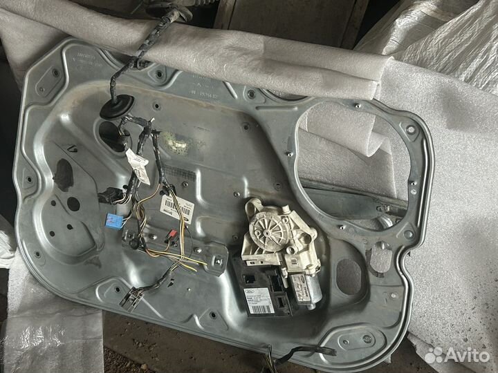 Дверь передняя правая