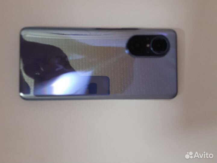 Продам телефон