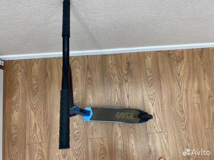 Трюковой самокат skip