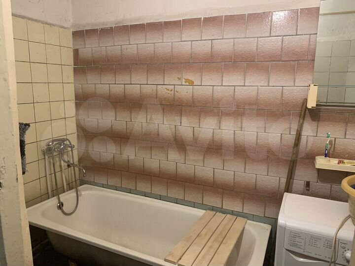 Комната 13,3 м² в 4-к., 1/5 эт.