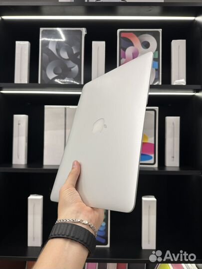 MacBook Air 13 2017 как новый