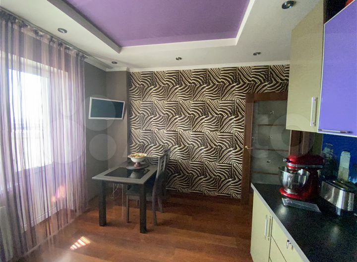 2-к. квартира, 70 м², 11/16 эт.