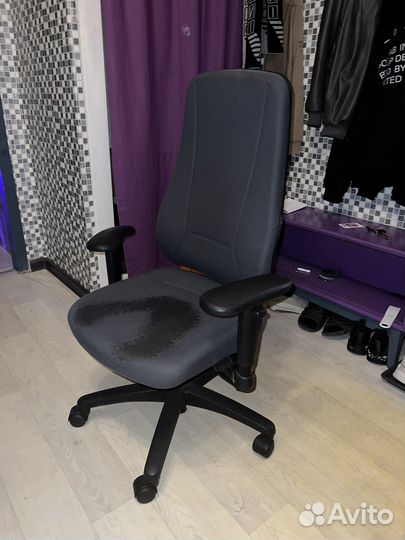 Компьютерное кресло