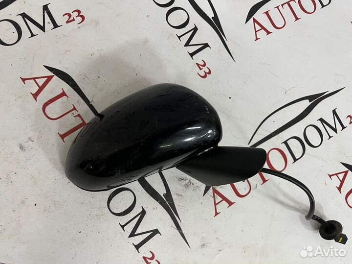 Зеркало правае Опель Корса Д