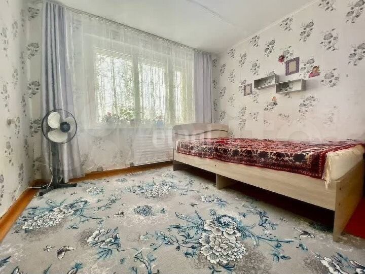 4-к. квартира, 72 м², 1/9 эт.