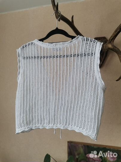 Жилетка вязаная