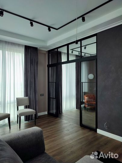 Стеклянные межкомнатные перегородки