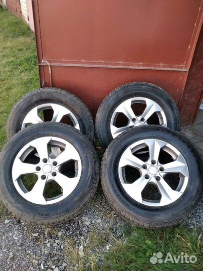 R16 Sailun Ice Blazer Stud 215/65, PCD 5x115 DIA 10