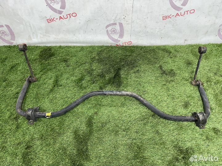 Задний стабилизатор Cadillac Escalade GMT800