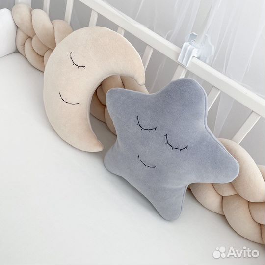 Комплект в детскую кроватку под заказ