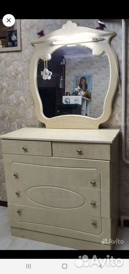 Спальный гарнитур