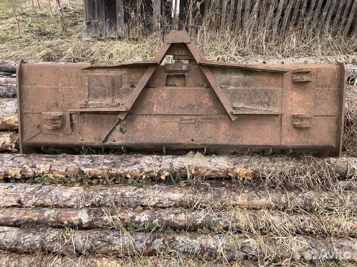 Отвал на мтз 82