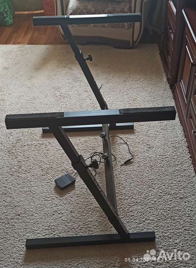 Стойка для цифрового пианино