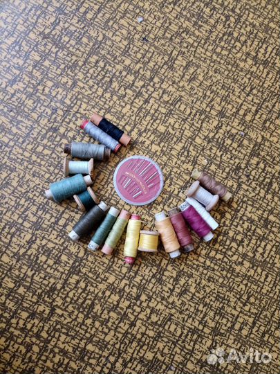 Нитки иголки