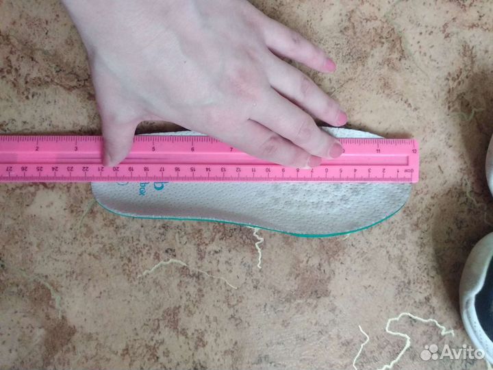 Кроссовки для девочки 33размер