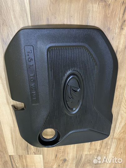 Крышка двигателя vesta 1.6