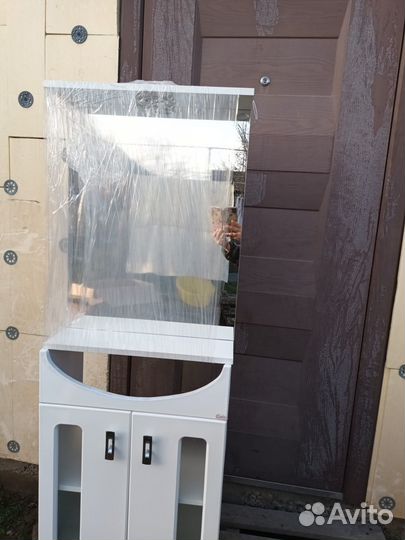 Тумба с зеркалом в ванную бу без умывальника