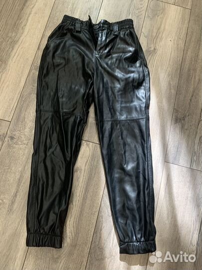 Кожаные брюки bershka