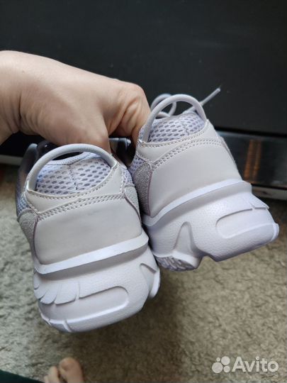 Кроссовки женские детские 38-39 Котофей