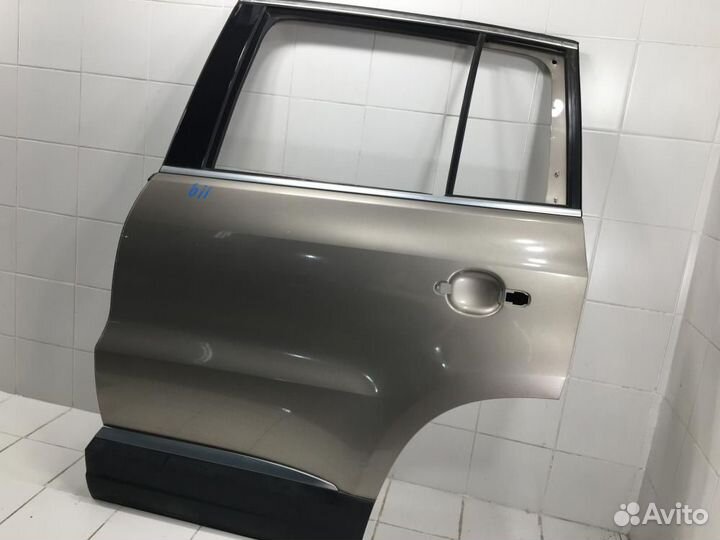 Дверь задняя левая Volkswagen Tiguan I рестайлинг (2011—2019)