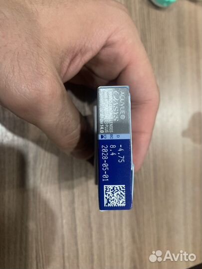 Линзы контактные новые -4,75 acuvue oasys