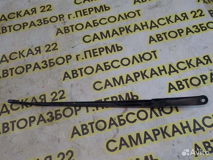 Поводок стеклоочистителя передний правый BMW X5