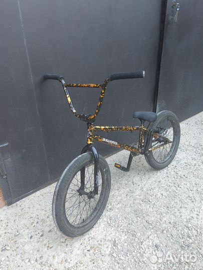 Трюковой велосипед bmx