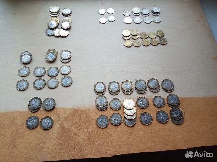 Юбилейные монеты России