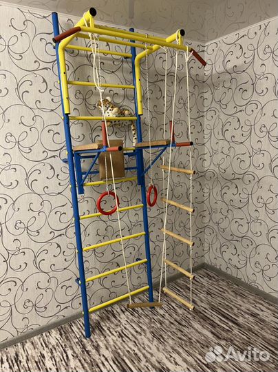 Детская шведская стенка