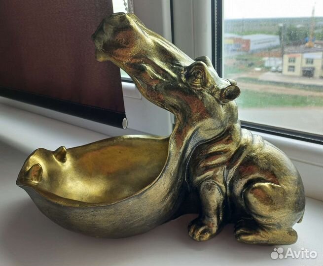 Золотой бегемот 