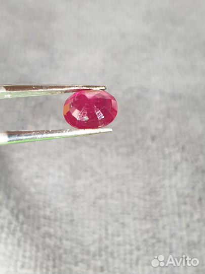 Рубин 2.75 карат с облагораживанием