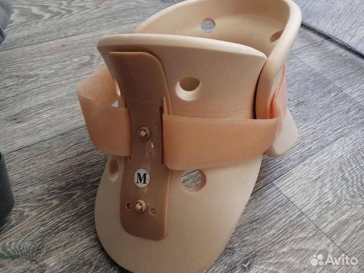 Воротник ортопедический