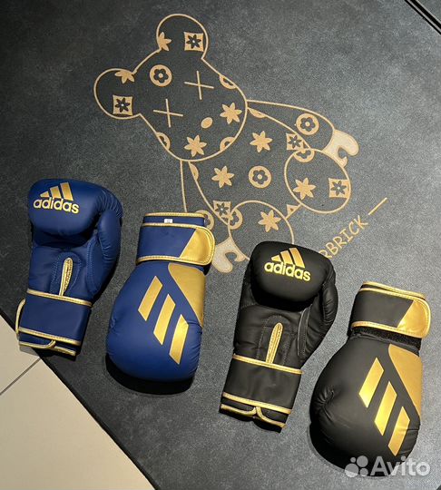 Боксерские перчатки 10 oz adidas