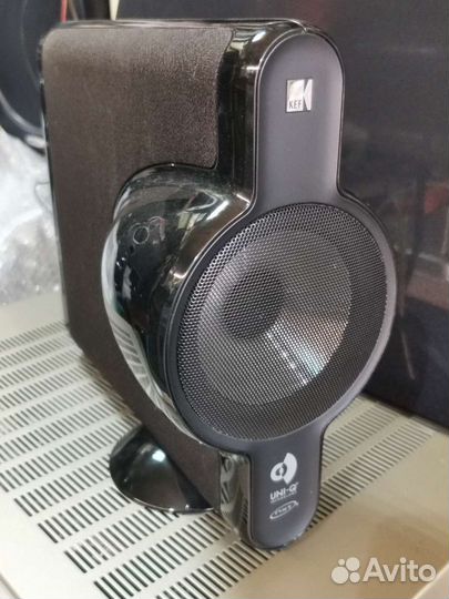 Колонка Kef