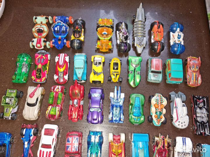 Коллекционные машинки хотвилс Hotwheels