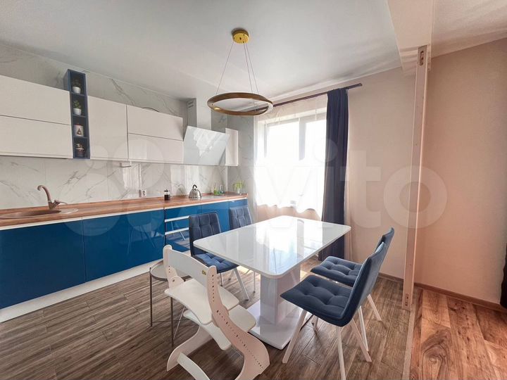 Дом 204 м² на участке 2 сот.