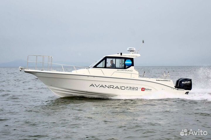 Катер Avanraid F320 Fishmaster с Suzuki 2хDF200ATX