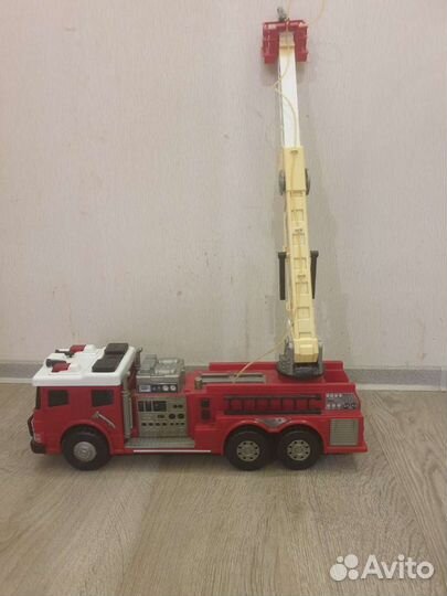 Игрушка грузовик