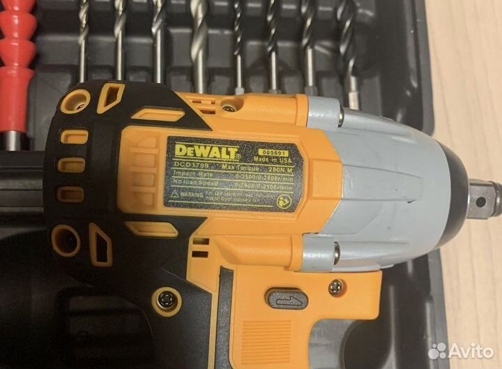 Гайковерт dewalt dcf899 с набором
