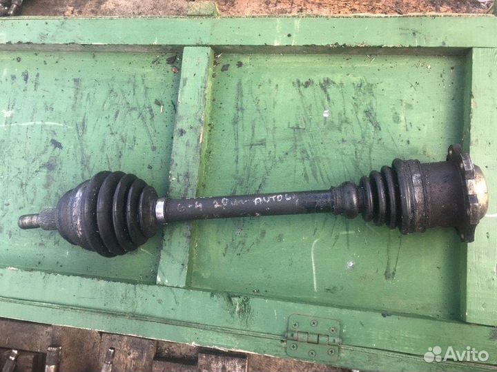 Полуось (привод) передний левый Volkswagen Golf 4