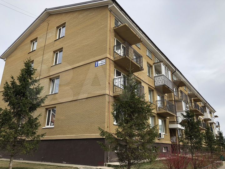 Коммерческое помещение, 825.8 м²